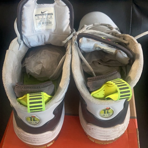 Men’s TL Nike Sneakers - Picture 5 of 5